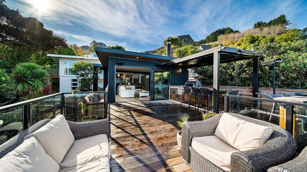 Holiday home Cass Bay Oceanfront Luxury